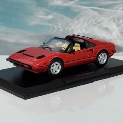 1:18 Ferrari 308 GTS TV Serie Magnum PI 1982 Red - Norev