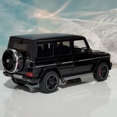1:18 Mercedes-AMG G63 W463 Obsidian Black 2015 - Almost Real