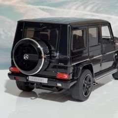 1:18 Mercedes-AMG G63 W463 Obsidian Black 2015 - Almost Real