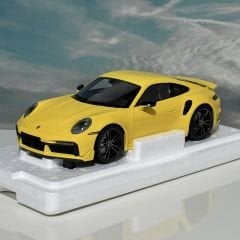 1:18 Porsche 911 992 Turbo S Sport Design Yellow 2021 - Minichamps