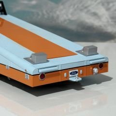 1:18 Ford F-350 Ramp Truck Gulf Racing Team - ACME