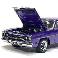 1:18 Plymouth Road Runner Graveyard Carz 1970 - GMP