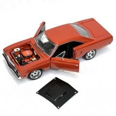 1:18 Plymouth Road Runner Fast & Furious 7 Dom's Charger - GMP