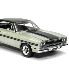 1:18 Plymouth GTX Coupe 1970 Silver Black - GMP