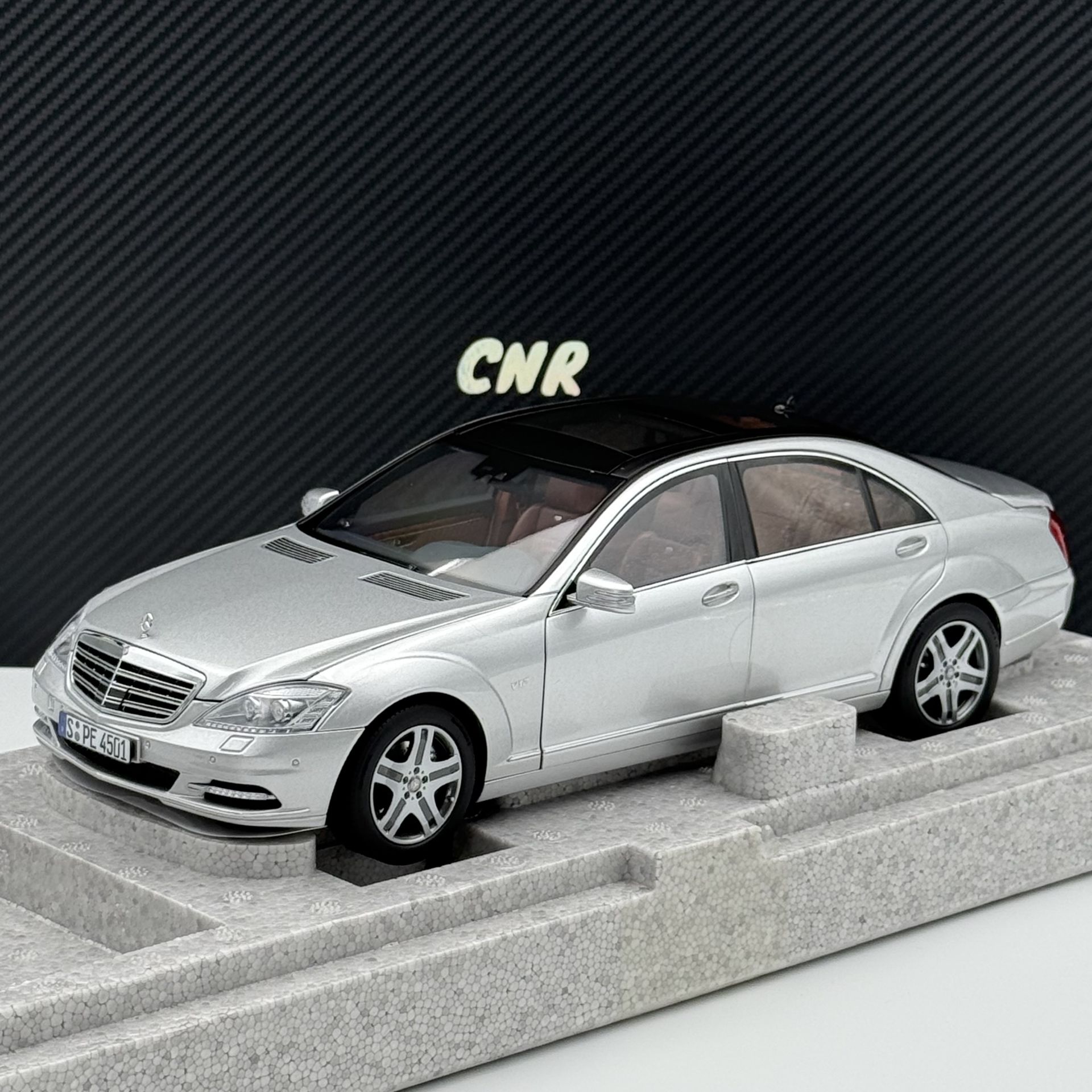 1:18 Mercedes-Benz S Class S600L W221 Iridium Silver - Motorhelix