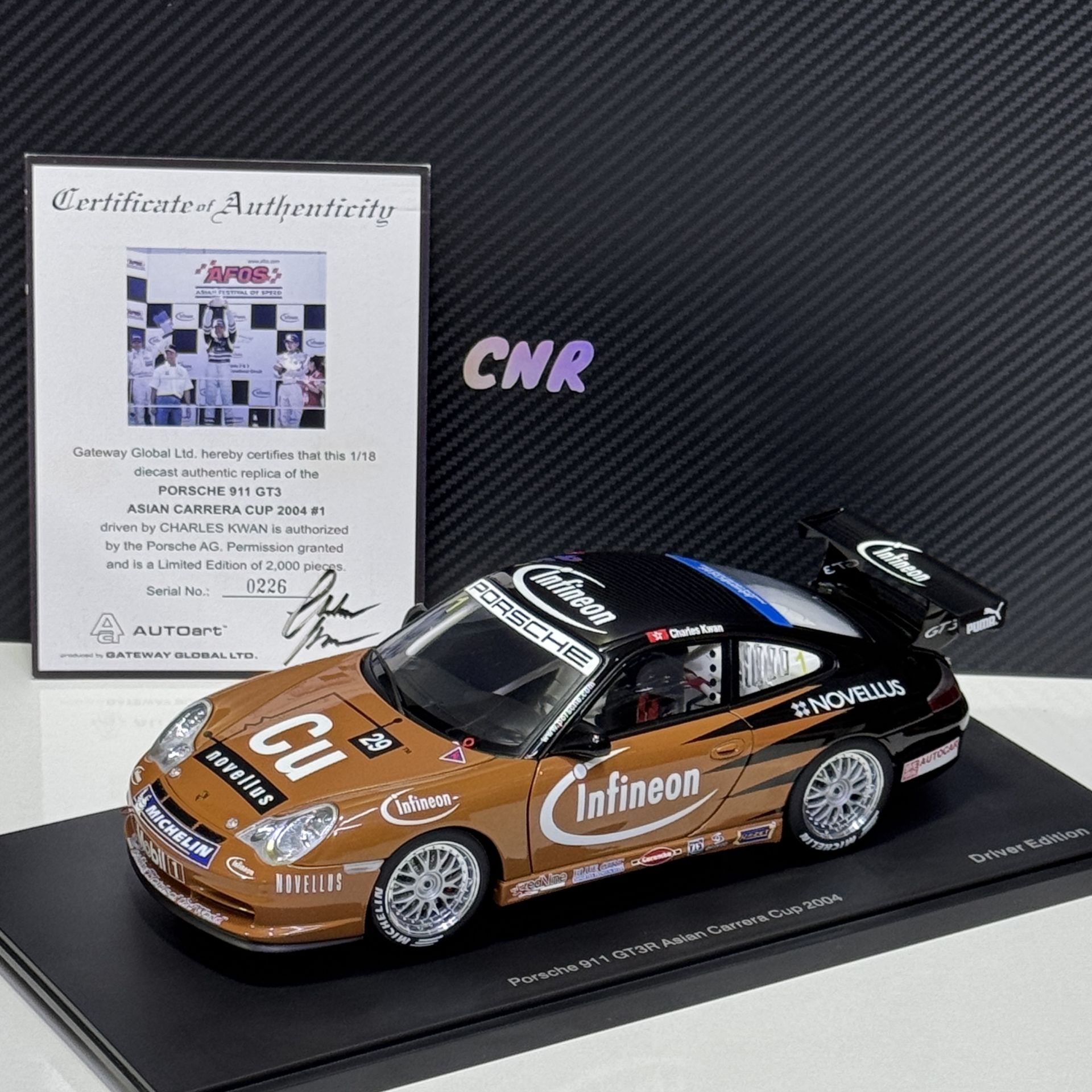 1:18 Porsche 911 996 GT3 Assian carrera Cup #1 2004 - Autoart