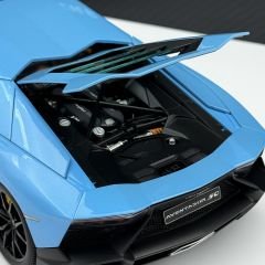 1:18 Lamborghini Aventador LP720-4 50.Yıl Blue 74682 - Autoart