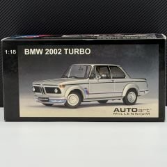 1:18 BMW 2002 Turbo Silver 1974 - Autoart
