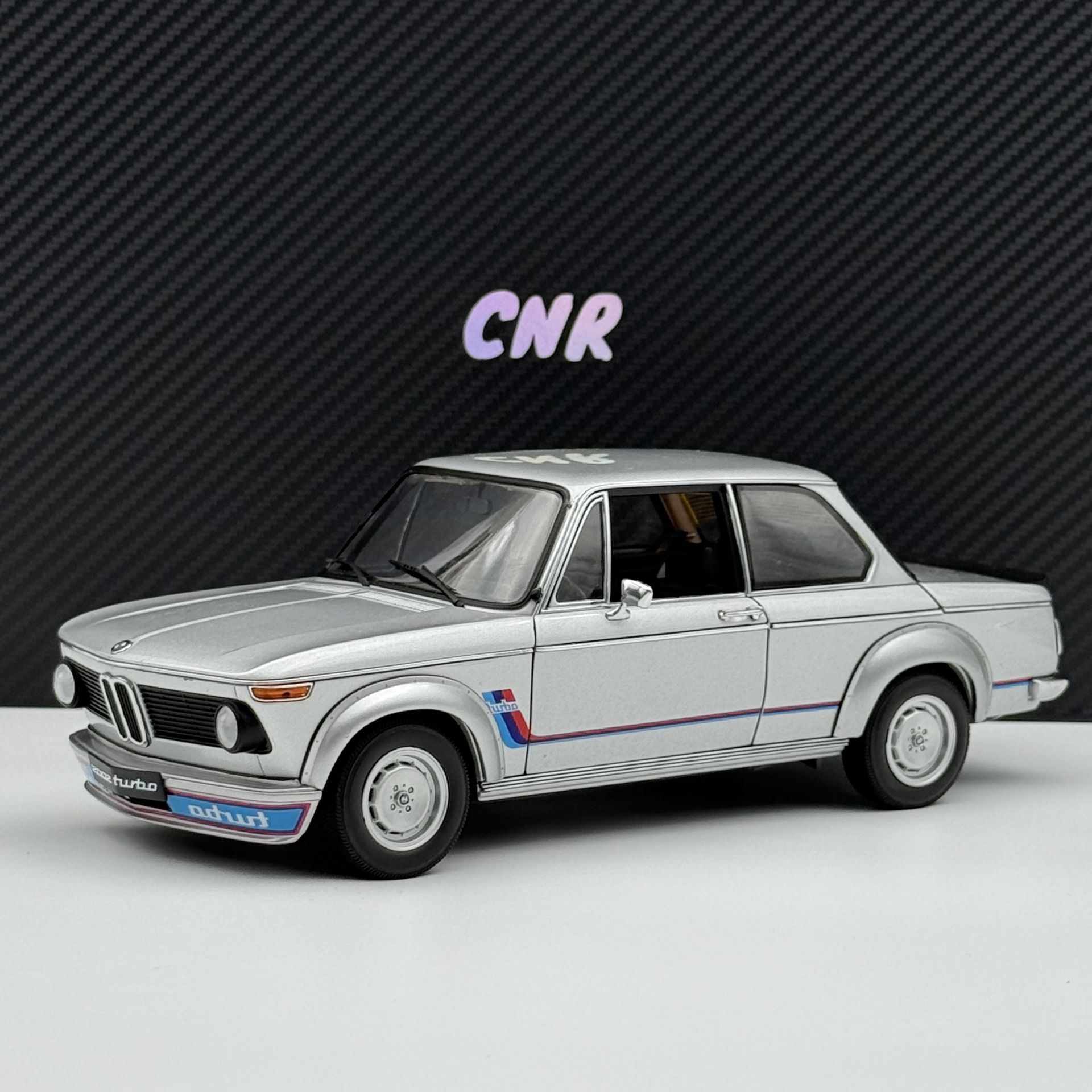 1:18 BMW 2002 Turbo Silver 1974 - Autoart