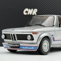 1:18 BMW 2002 Turbo Silver 1974 - Autoart