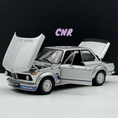 1:18 BMW 2002 Turbo Silver 1974 - Autoart