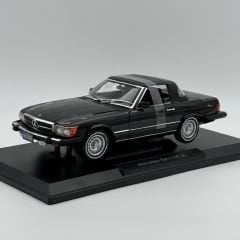 1:18 Mercedes-Benz 450SL US Version 1979 Black - Norev