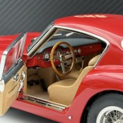 1:18 Ferrari 250 GT Berlinetta SWB Red 1961 M046 - CMC
