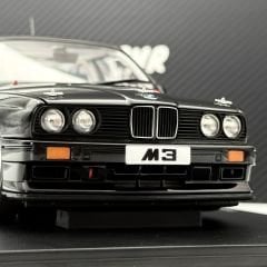 1:18 BMW M3 E30 DTM Plain Body Version Black 1989 - Autoart