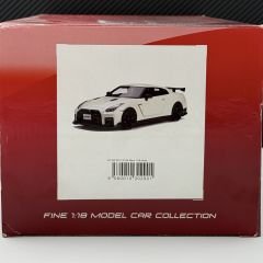 1:18 Nissan GT-R R35 Nismo Coupe 2017 White GT160 - GT Spirit