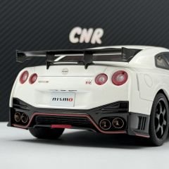 1:18 Nissan GT-R R35 Nismo Coupe 2017 White GT160 - GT Spirit