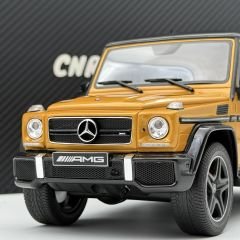 1:18 Mercedes-Benz G63 AMG W463 Crazy Color Edition - GT Spirit