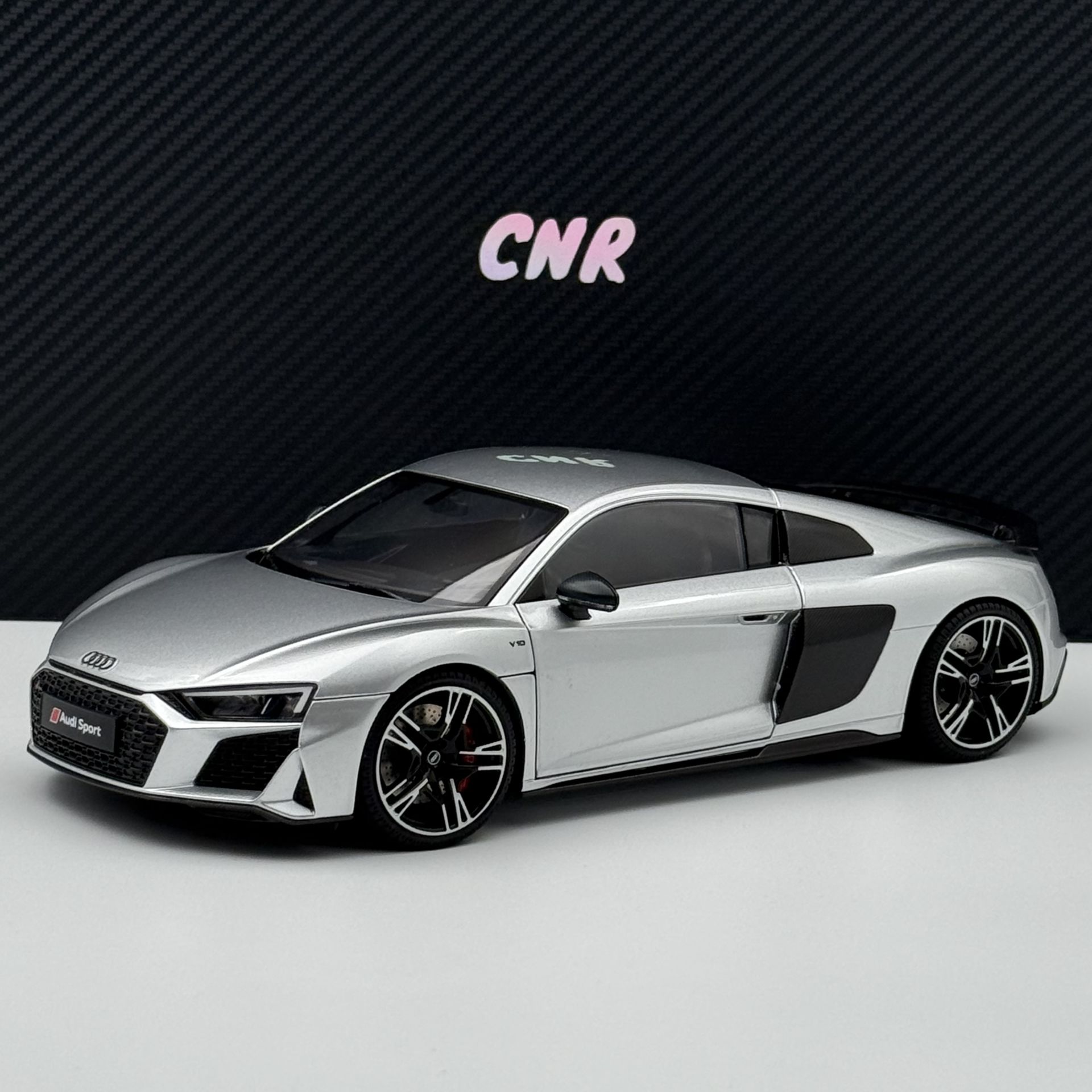 1:18 AUDI R8 Coupe V10 Silver 2021 - KengFai