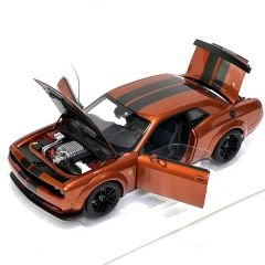 1:18 Dodge Challenger SRT Hellcat 2018 Mango - Autoart