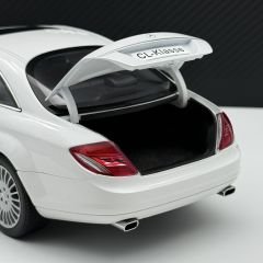 1:18 Mercedes-Benz CL Class CL500 White 76166 - Autoart