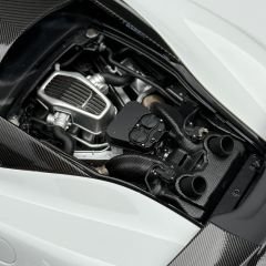 1:18 McLaren 600LT White 2018 Diecast - LCD Models