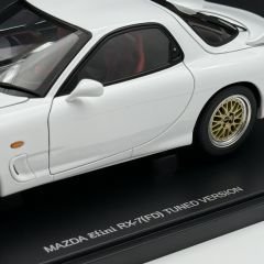 1:18 Mazda RX-7 (FD) Tuned Version Efini Pure White - Autoart