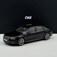 1:18 AUDI A8 Long W12 Phantom Black 2010 - Kyosho / Dealer