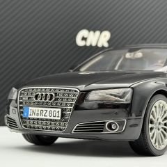 1:18 AUDI A8 Long W12 Phantom Black 2010 - Kyosho / Dealer