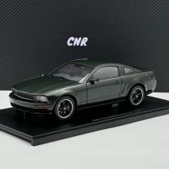 1:18 Ford Bullitt Mustang GT 2008 Highland Green Met - Autoart