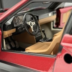 1:18 Lancia Delta S4 1985 Red 74771 - Autoart