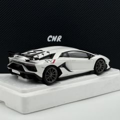 1:18 Lamborghini Aventador SVJ White 2018 79217 - Autoart