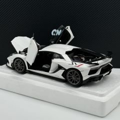 1:18 Lamborghini Aventador SVJ White 2018 79217 - Autoart