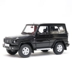 1:18 Mercedes-Benz G500 SWB Black 1998 - Autoart