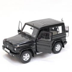 1:18 Mercedes-Benz G500 SWB Black 1998 - Autoart