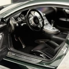 1:18 Bugatti Veyron L'Edition Centenaire M. Campell - Autoart