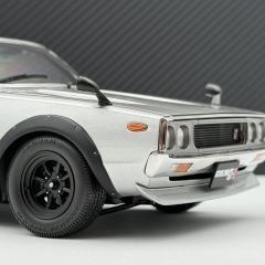 1:18 Nissan Skyline 2000 GT-R KPGC110 Silver 1973 - Kyosho