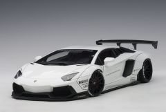1:18 Lamborghini Aventador Liberty Walk 2017 - Autoart