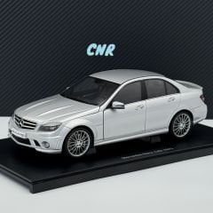 1:18 Mercedes-Benz C63 AMG Silver with Leather Seat W204 - Autoart