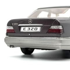 1:18 Mercedes-Benz E Class E320 Bornit Metallic W124 - Autoart