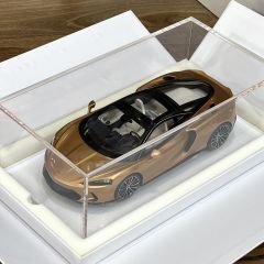 1:18 McLaren GT 2019 with Showcase - Spark