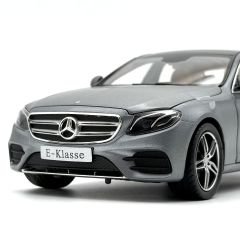 1:18 Mercedes-Benz E Class W213 AMG Line Selenite Grey - İScale