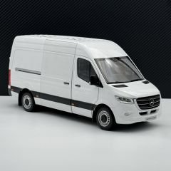 1:18 Mercedes-Benz Sprinter Van 2018 White - Norev