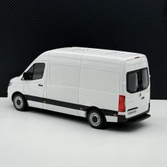 1:18 Mercedes-Benz Sprinter Van 2018 White - Norev