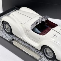 1:18 Alfa Romeo 6C SS Corsa Spider 1939 White - Minichamps