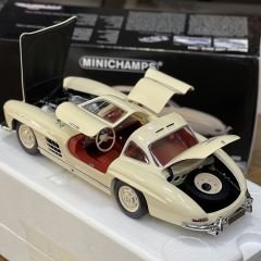 1:18 Mercedes-Benz 300 SL Gull Wing 1954 - Minichamps