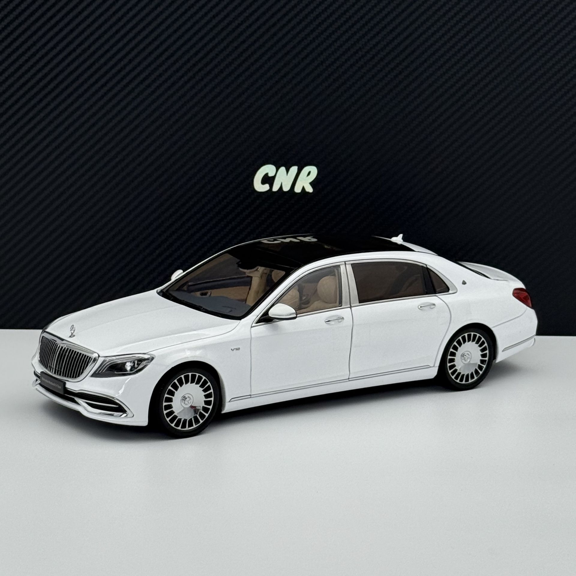 1:18 Mercedes-Maybach S Class S650 Diamond White 2019 - Almost Real