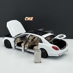 1:18 Mercedes-Maybach BRABUS 900 Diamond White - Almost Real