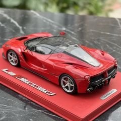 1:18 Ferrari LaFerrari Rosso Corsa & Black Roof - BBR DeLuxe