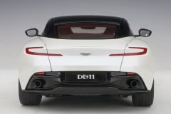 1:18 Aston Martin DB11 Morning Frost White 70266 - Autoart