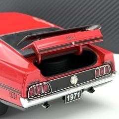 1:18 Ford Mustang Mach 1 Red Fastback 1971 72822 - Autoart